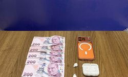 Beşiktaş'ta yunus polisi motosiklet sürücüsünün kol saatinde uyuşturucu ele geçirdi