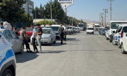 Borç kavgasında birbirini bıçakladılar: 2 yaralı