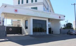 Boşandığı kadını tabancayla öldüren şüpheli, yakalanacağını anlayınca intihar etti