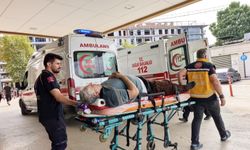 Çatıdan inerken merdivenden düştü, ağır yaralandı