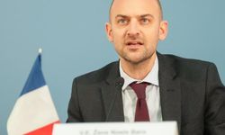Çin ve Fransa dışişleri bakanları telefonda görüştü