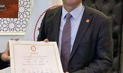 Çin'de gözaltında bulunan Fethiye Belediye Meclis Üyesi CHP'den ihraç edildi