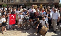 Çocukken taşındıkları İsviçre'den Midyat'a 4 bin 500 kilometre pedal çevirdi