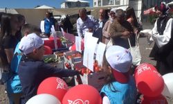 Çocuklar, COP31 farkındalık etkinliğinde hasat ettikleri ürünleri pazarda satışa sundu / Ek fotoğraflar
