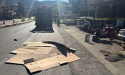 Çöp kamyonunun altında kalan hurda toplayıcısı hayatını kaybetti; kaza kamerada