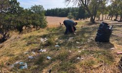 'Dünya Temizlik Günü'nde 2 saatte 63 torba atık topladılar