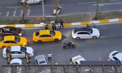 Esenyurt'ta trafikteki 2 sürücünün kavgası kamerada
