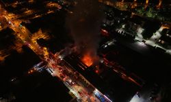Eskişehir'deki bir işletmede yangın; TOMA da itfaiyeye destek verdi (2)