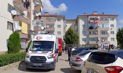 Evin mutfağında çıkan yangında 2'si çocuk 4 kişi dumandan etkilendi