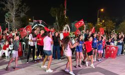 Filenin Sultanları'nın zaferi Osmaniye'de dev ekrandan izlendi