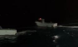 Fırtınaya yakalanan tekne sürüklendi, balıkçıların yardımına meslektaşları koştu