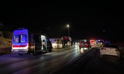 Gaziantep'te yolcu otobüsü ile otomobil çarpıştı; 7 ölü,13 yaralı