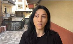 Hafif ticari araçla çarpışan otomobil, bahçeye devrildi: 1 yaralı