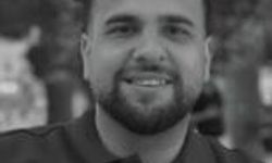 Halı sahada kalp krizi geçiren sağlık çalışanı kurtarılamadı