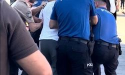 İnşaatta başlayan kavga polis merkezi önünde devam etti