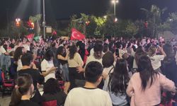 İstanbul'da A Milli Kadın Voleybol Takımı'nın Avrupa şampiyonluğu kutlandı
