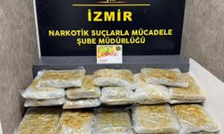 İzmir'de 29 kilo 800 gram skunk ele geçirildi