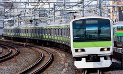 Japonya'da şiddetli yağış tren seferlerini aksattı