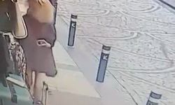 Kadıköy'de mağazanın önündeki valiz hırsızlığı kamerada