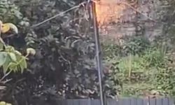 Kağıthane'de elektrik direğinde patlama; çıkan yangın söndürüldü