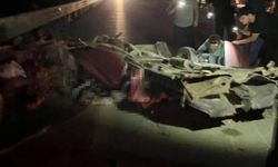 Kamyonetle çarpışan otomobilin sürücüsü ile eşi öldü