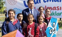 Kars'ta uçurtmalar Gazze'deki çocuklar için gökyüzüne bırakıldı