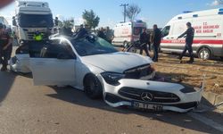 Kaza hamile anne ve kızı öldü; ameliyata alınan kadının bebeği de kurtarılamadı