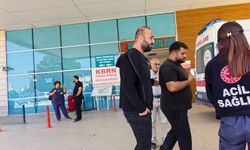 Kopan parmağı buz dolu poşetle hastaneye götürüldü