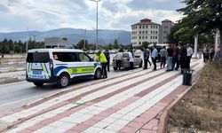 Kütahya'da taksicilerin yakalattığı korsan taksiciye 100 bin lira ceza