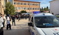 Manisa'da okulun önünde ateş açıldı; yaralılar var