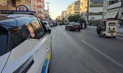 Motosiklet yayaya çarptı: 2 yaralı
