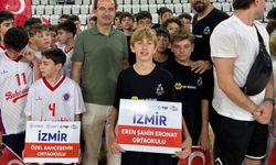 Namağlup Türkiye şampiyonu devlet okulu basketbol takımı, yeni sezon için sahada