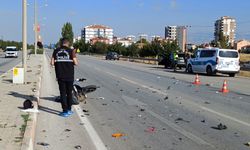 Otomobille çarpışan elektrikli bisikletin sürücüsü liseli ağır yaralandı