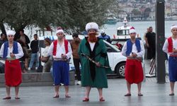 Preveze Deniz Zaferi'nin 488'inci yıl dönümünde İstanbul Boğazı'nda 15 gemiyle geçit töreni