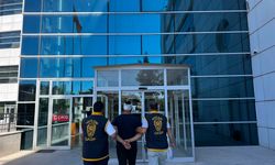Sevgilisini darbederken araya giren kişiyi bıçaklayan şüpheli tutuklandı (2)