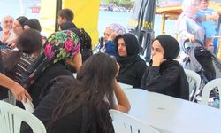 Silivri açıklarında batan gemideki mürettebatın aileleri konuştu; İnşallah o can salının içinde bir yerlerdedirler