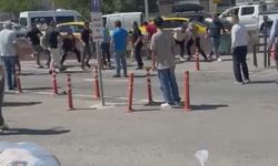 Sultanbeyli'de korsan taksi kavgasında 2 taksici bıçaklandı