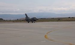 Türk Hava Kuvvetleri, Kıbrıs Adası'nın güneyinde eğitim uçuşu yaptı