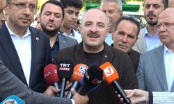 Varank, Bursa Uluslararası Gastronomi Festivali'nde börek dağıttı