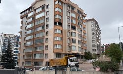 Yanan dairede mahsur kalan anne ve oğlu kurtarıldı