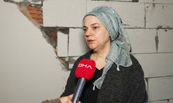 Zeytinburnu'nda inşaat çalışmasında yan binadaki dairenin dün yatak odası, bugün banyo duvarı yıkıldı