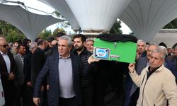 11'inci Cumhurbaşkanı Abdullah Gül, amcasının cenazesine katıldı