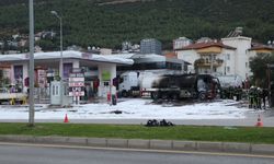 Akaryakıt istasyonunda tankerde çıkan yangın, yanındakine de sıçradı (2)