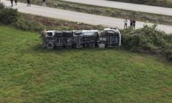 Akaryakıt yüklü tanker devrildi, OSB yolu trafiğe kapatıldı