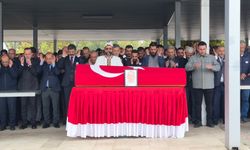 Alabora olan teknede yaşamını yitiren polis, toprağa verildi