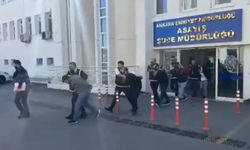 Ankara'da bir iş yerine ve önündeki otomobillere yönelik silahlı saldırı kamerada: 6 tutuklama