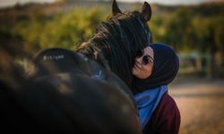 At tutkusu, baba-kızı binicilik eğitmeni yaptı