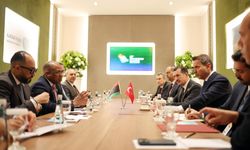 Bakan Bayraktar, Libyalı mevkidaşı Abdulsadek ile görüştü