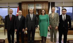 Bakan Bolat, Birleşik Krallık'ın Ankara Büyükelçisi Anderson ile bir araya geldi