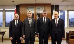 Bakan Bolat, İzmir Büyükşehir Belediye Başkanı Tugay ile görüştü